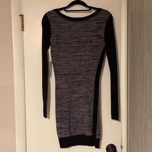 Seal/midnight color. Small/petite. Brand new never worn with tags